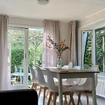 アパート Veluwe Vakanties With Private Barrel Sauna - With Pool Bar And Restaurant Facilities In The Veluwe National Park
