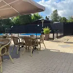 Veluwe Vakanties With Private Barrel Sauna - With Pool Bar And Restaurant Facilities In The Veluwe National Park