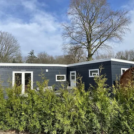 Veluwe Vakanties With Private Barrel Sauna - With Pool Bar And Restaurant Facilities In The Veluwe National Park Appartement