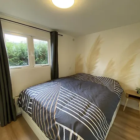 Veluwe Vakanties With Private Barrel Sauna - With Pool Bar And Restaurant Facilities In The Veluwe National Park *