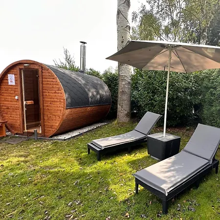 Veluwe Vakanties With Private Barrel Sauna - With Pool Bar And Restaurant Facilities In The Veluwe National Park Appartement *