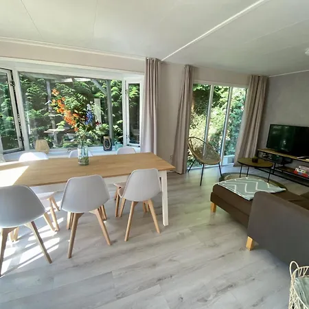 Veluwe Vakanties With Private Barrel Sauna - With Pool Bar And Restaurant Facilities In The Veluwe National Park * Putten