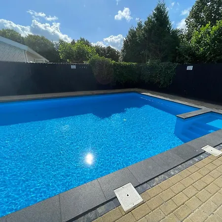 Veluwe Vakanties With Private Barrel Sauna - With Pool Bar And Restaurant Facilities In The Veluwe National Park Appartement