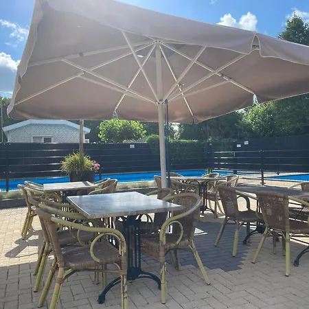 Appartement Veluwe Vakanties With Private Barrel Sauna - With Pool Bar And Restaurant Facilities In The Veluwe National Park Putten