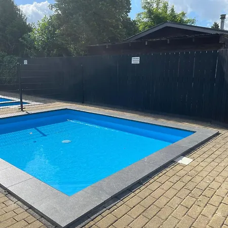 Veluwe Vakanties With Private Barrel Sauna - With Pool Bar And Restaurant Facilities In The Veluwe National Park