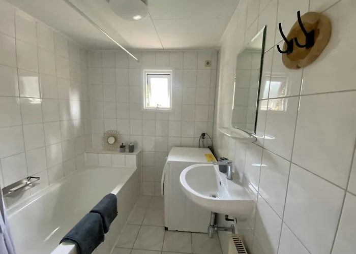 Veluwe Vakanties: Retreat With Private Sauna In National Park