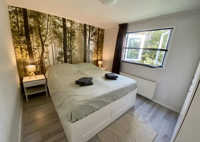 Veluwe Vakanties: Retreat With Private Sauna In National Park Apartment *
