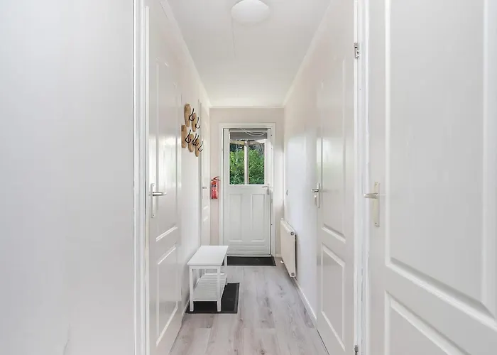 Veluwe Vakanties: Retreat With Private Sauna In National Park Putten