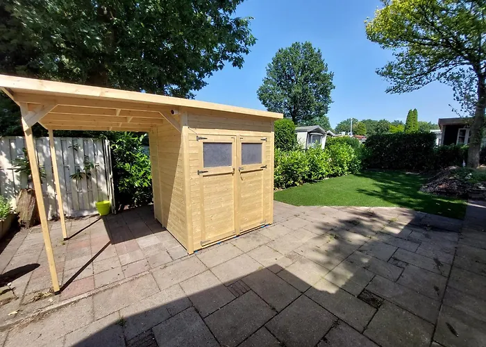 Veluwe Vakanties With Private Barrel Sauna - With Pool Bar And Restaurant Facilities In The Veluwe National Park Apartment *