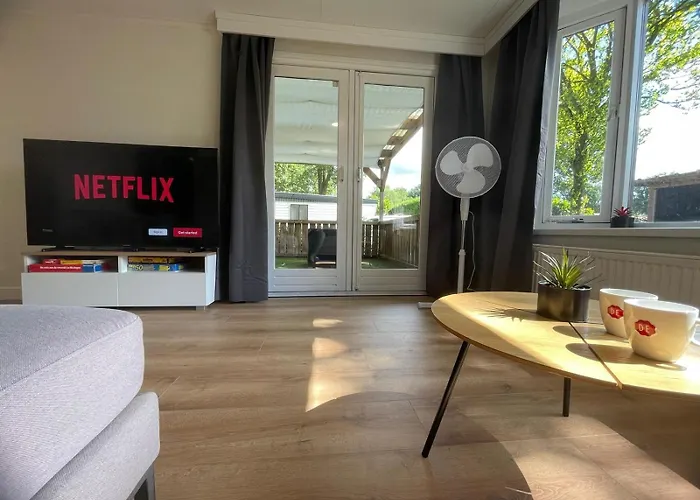 公寓 Veluwe Vakanties With Private Barrel Sauna - With Pool Bar And Restaurant Facilities In The Veluwe National Park *