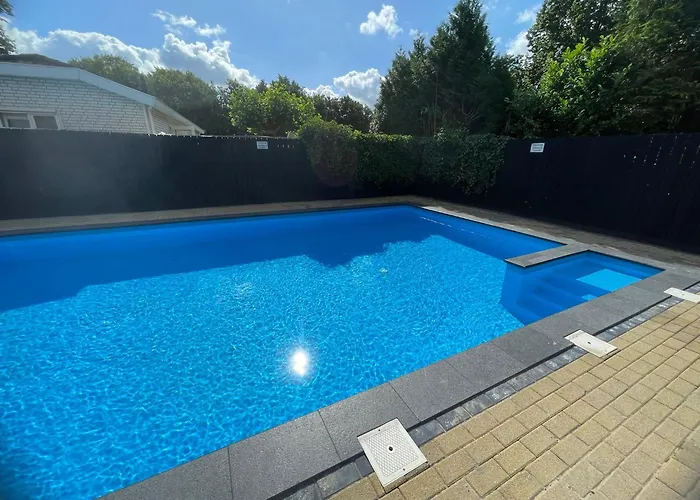 Veluwe Vakanties With Private Barrel Sauna - With Pool Bar And Restaurant Facilities In The Veluwe National Park 公寓