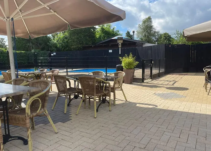 Veluwe Vakanties With Private Barrel Sauna - With Pool Bar And Restaurant Facilities In The Veluwe National Park